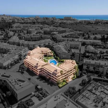 Apartment Village Vilamoura, Pool And Private Parking *