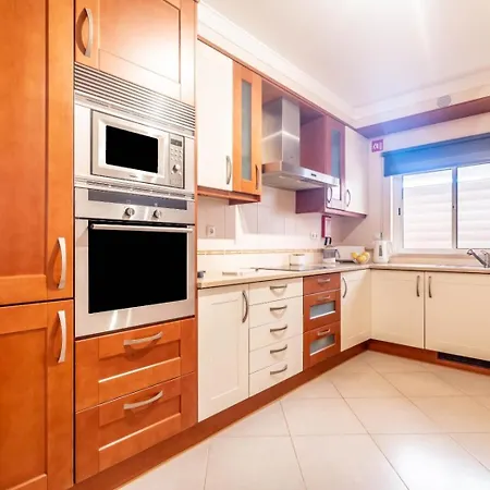 Apartment Village Vilamoura, Pool And Private Parking Quarteira